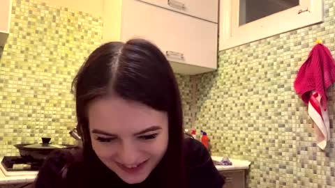 Snapshot of deliciastombaugh chatting on 04/02/26, 05:10 Kiki online show from 04/02/26, 05:10