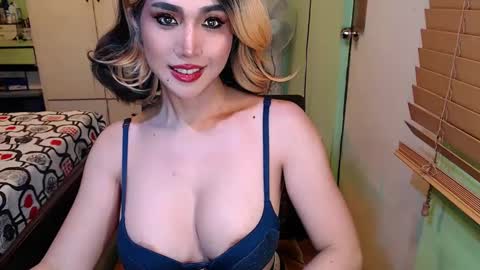 Mercedes online show from 03/01/25, 06:13