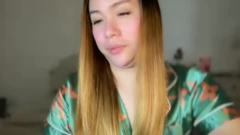 iyalicious online show from 02/27/25, 12:54