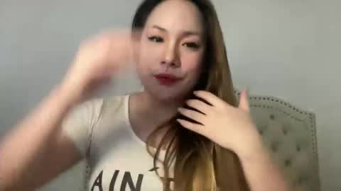 iyalicious online show from 02/17/26, 02:52