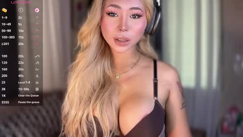 Snapshot of deliciousfaye chatting on 03/26/26, 05:46 Hello your loving faye 3 online show from 03/26/26, 05:46