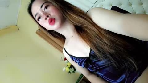 Snapshot of deliciously_sophie chatting on 04/27/26, 01:58 Sophie online show from 04/27/26, 01:58