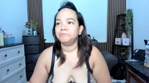 delightfulcurvy online show from 10/12/25, 09:47