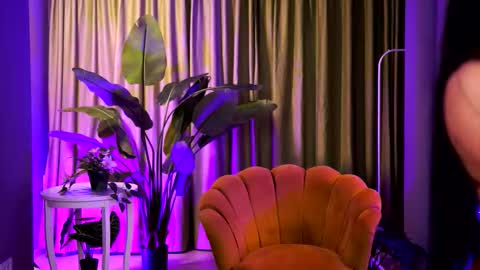 Delilah online show from 03/21/26, 08:34