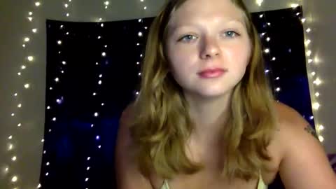 DelilaLove3412 online show from 05/11/26, 10:40