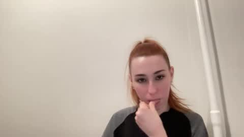 Delivery      online show from 02/18/25, 01:43