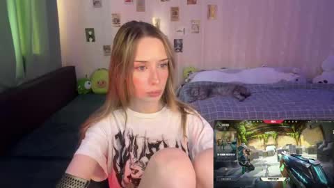 Snapshot of dellacampbell chatting on 05/19/26, 02:12 Della online show from 05/19/26, 02:12