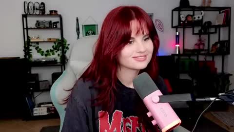 dellacrush_ online show from 04/11/26, 05:06