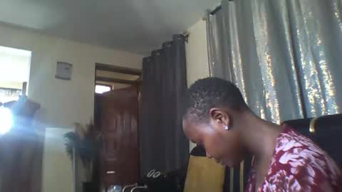 Snapshot of dellarine517299 chatting on 11/08/25, 11:54 dellarine517299 online show from 11/08/25, 11:54