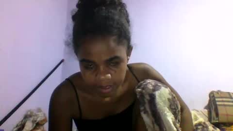 delphine online show from 03/25/26, 08:20