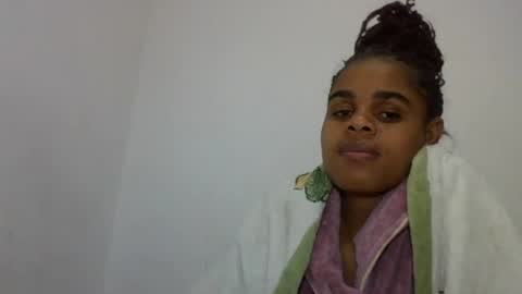 Snapshot of delphineee chatting on 06/26/26, 04:11 delphine online show from 06/26/26, 04:11