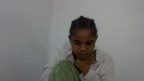 Snapshot of delphineee chatting on 07/06/26, 05:04 delphine online show from 07/06/26, 05:04