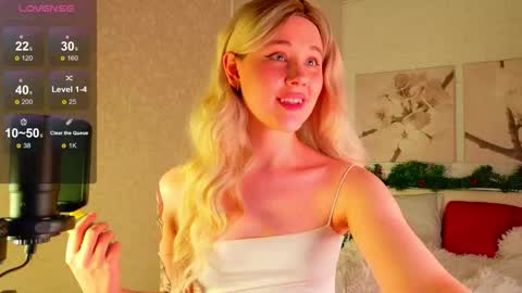 Delia online show from 12/19/25, 04:25