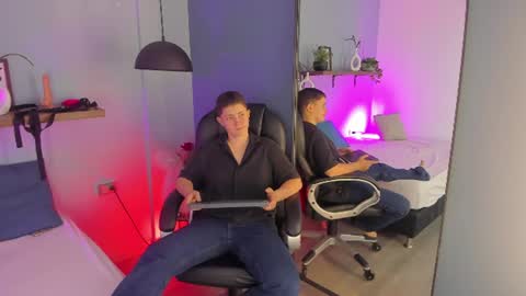 Snapshot of deluca_vega chatting on 06/20/26, 12:19 Deluca Vega online show from 06/20/26, 12:19