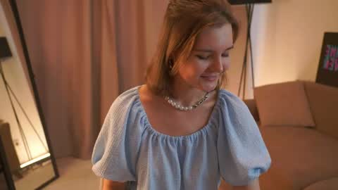 Snapshot of demetricekanady chatting on 06/02/26, 06:48 Hi my name is Sari nice to see you in my Room online show from 06/02/26, 06:48