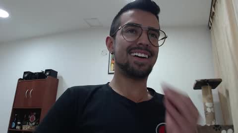 Snapshot of demian_val_4 chatting on 01/23/25, 01:41 demian_val_4 online show from 01/23/25, 01:41