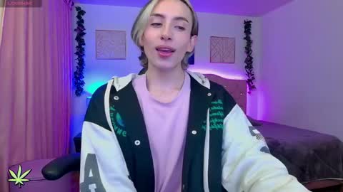 nik online show from 11/22/25, 07:07