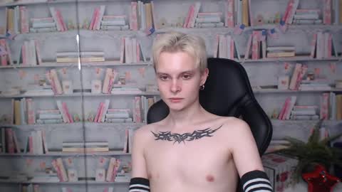 demianenglen online show from 03/05/25, 04:02