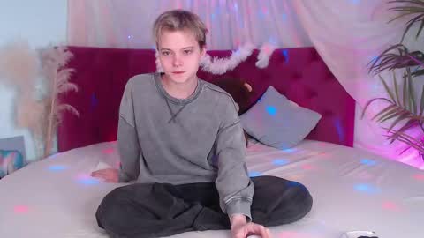 demianenglen online show from 09/23/25, 09:51