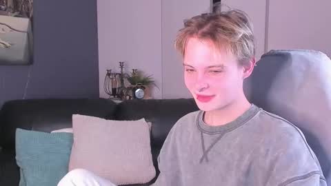 demianenglen online show from 10/15/25, 10:21