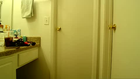 Snapshot of demichocolatekink chatting on 02/28/26, 03:29 Chocolatekink online show from 02/28/26, 03:29