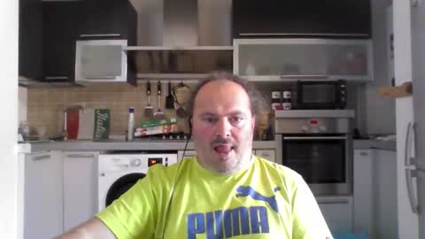 Snapshot of demon52 chatting on 05/11/26, 01:39 DEMON52 online show from 05/11/26, 01:39