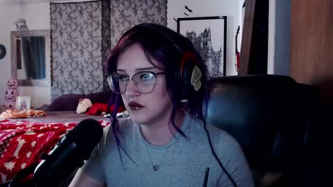 Demoness Mina online show from 10/14/25, 09:04