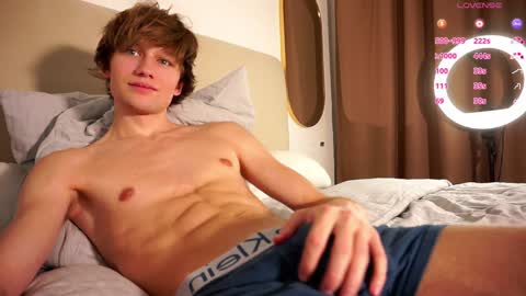 Dave19  online show from 01/18/25, 01:52