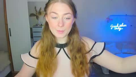 Sophie online show from 02/07/25, 05:31