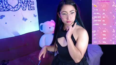 Snapshot of demyanderson_ chatting on 03/07/25, 12:26 Demy online show from 03/07/25, 12:26