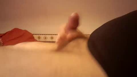 Snapshot of den2807 chatting on 02/17/25, 11:09 den2807 online show from 02/17/25, 11:09