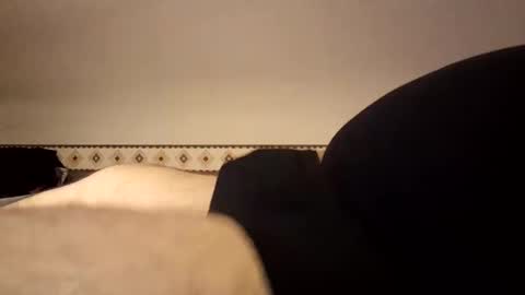 Snapshot of den2807 chatting on 03/05/25, 06:56 den2807 online show from 03/05/25, 06:56