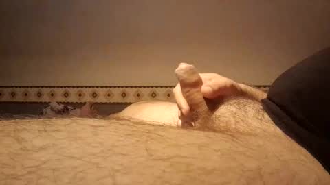 Snapshot of den2807 chatting on 09/17/25, 11:39 den2807 online show from 09/17/25, 11:39