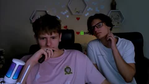 Den online show from 09/17/25, 07:48