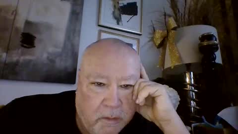 Snapshot of denboisvin2043 chatting on 12/21/24, 12:38 denboisvin2043 online show from 12/21/24, 12:38