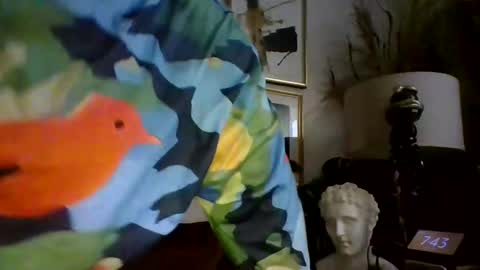 Snapshot of denboisvin2043 chatting on 01/05/25, 12:42 denboisvin2043 online show from 01/05/25, 12:42