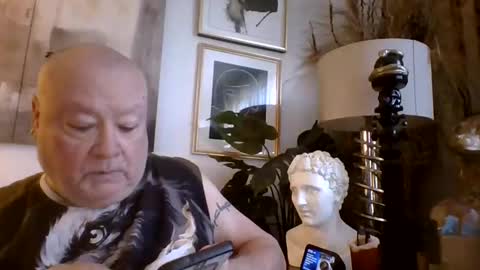 Snapshot of denboisvin2043 chatting on 09/21/25, 11:01 denboisvin2043 online show from 09/21/25, 11:01