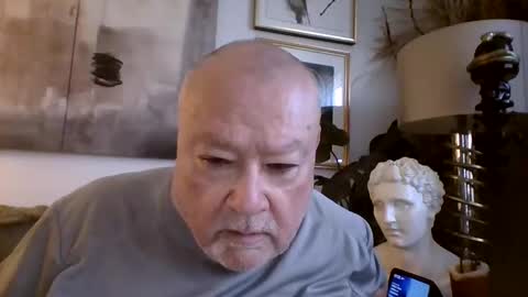 Snapshot of denboisvin2043 chatting on 09/24/25, 11:02 denboisvin2043 online show from 09/24/25, 11:02