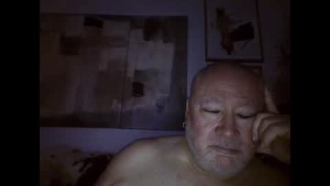 Snapshot of denboisvin2043 chatting on 10/12/25, 01:26 denboisvin2043 online show from 10/12/25, 01:26