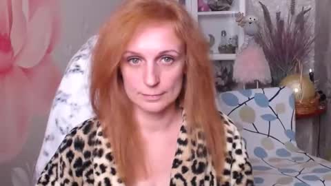 denhiey online show from 10/14/25, 04:52