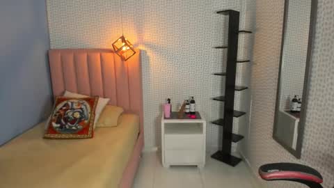 D E N I S  online show from 11/26/25, 02:56