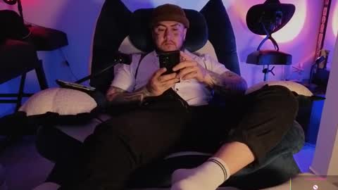 Oliver online show from 01/14/26, 03:12