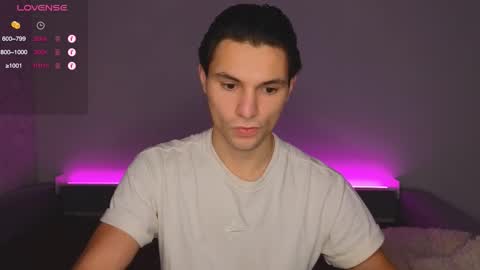 Snapshot of denlover chatting on 02/13/26, 08:21 Den online show from 02/13/26, 08:21