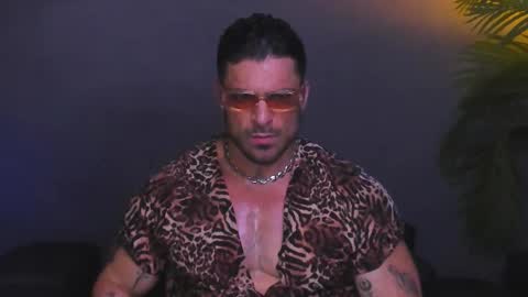 dennis_cox_ online show from 11/26/25, 02:34