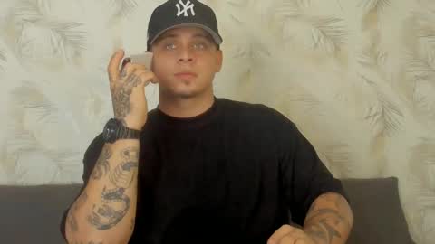 dennis munera online show from 12/24/24, 10:44