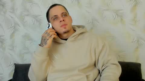 dennis munera online show from 01/08/25, 12:37