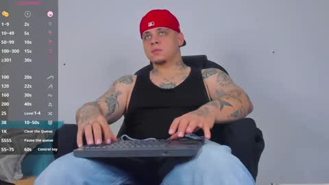 dennis munera online show from 09/28/25, 12:54