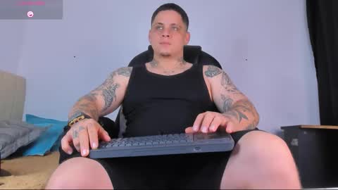 dennis munera online show from 10/10/25, 09:52