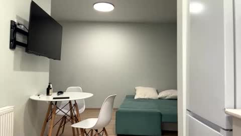 Denni online show from 03/01/26, 05:04