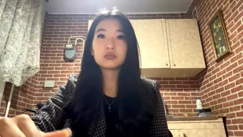 Emma online show from 10/30/25, 12:17